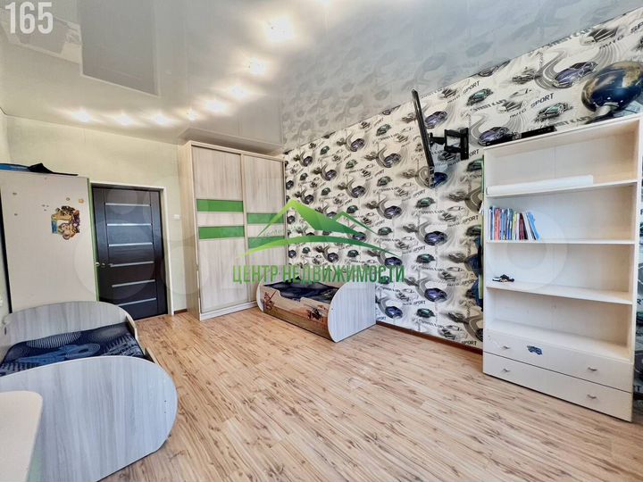 3-к. квартира, 77,3 м², 2/5 эт.