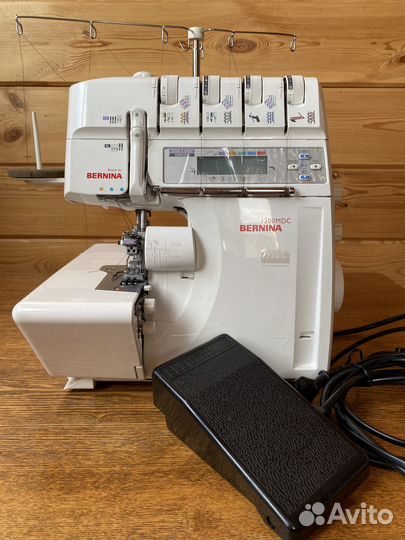 Оверлок (кoверлок) Bernina 1300MDC