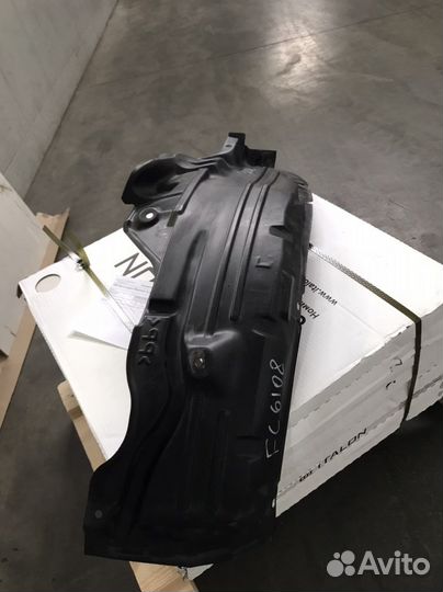 Подкрылок передний левый, задняя часть