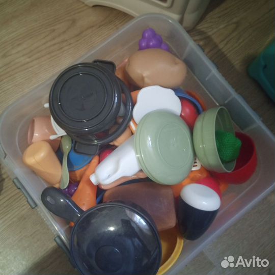 Детская кухня, посуда,стиральная машинка