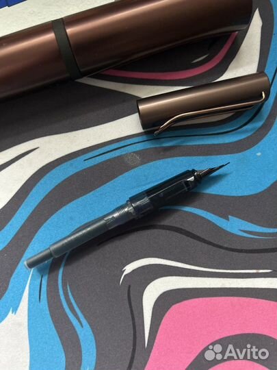 Перьевая ручка lamy