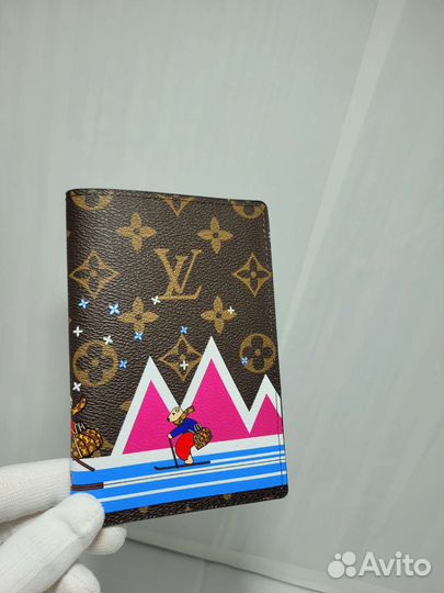 Louis Vuitton обложка для паспорта