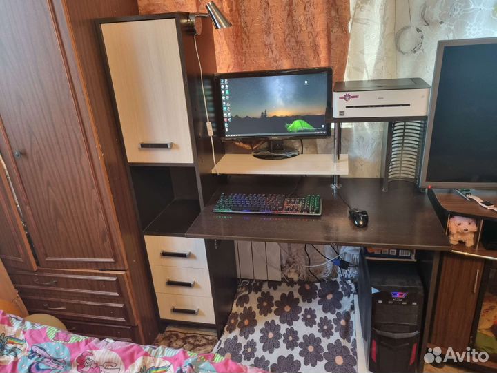 Компьютерный стол бу