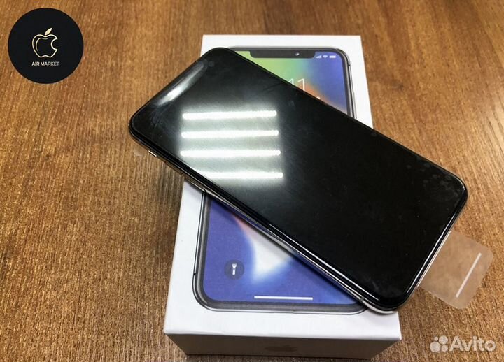 iPhone X, 64 ГБ