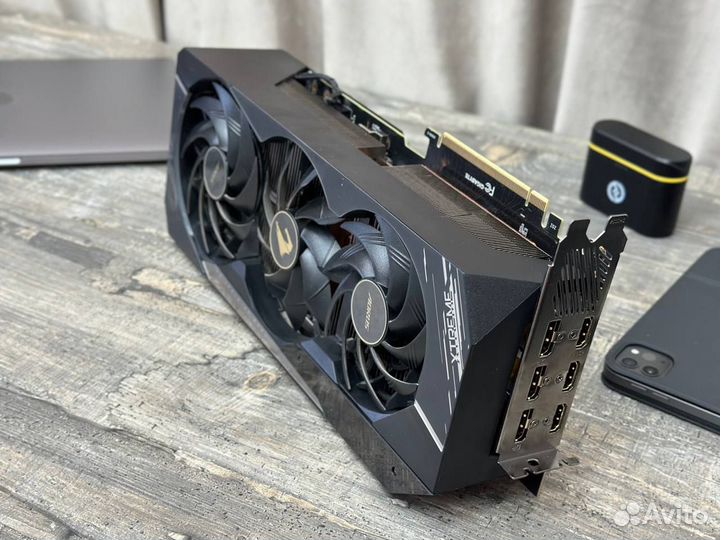 Gigabyte GeForce RTX 3080 Ti aorus xtreme