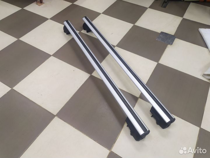 Багажник Mont Blanc на рейлинги