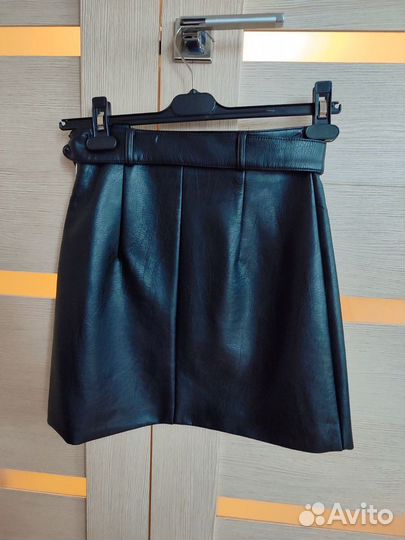 Юбка кожаная hm, размер 40-42