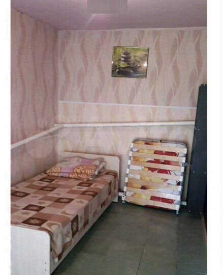 Комната 15 м² в 6-к., 1/1 эт.
