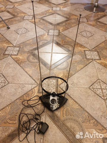 Антенна для тв комнатная