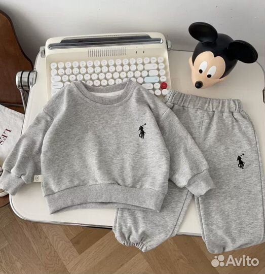 Спортивный костюм