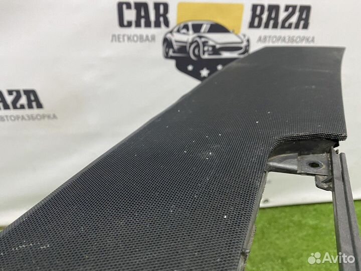 Накладка на торпедо Audi A8