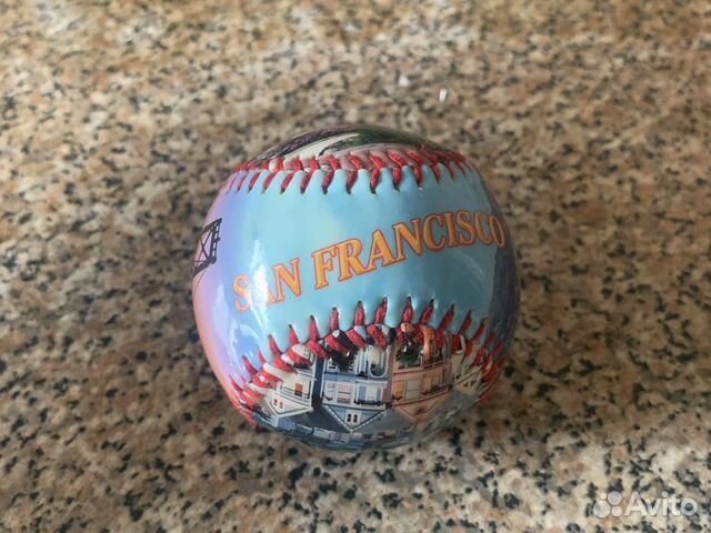 Коллекционный бейсбольный мяч из сан франциско