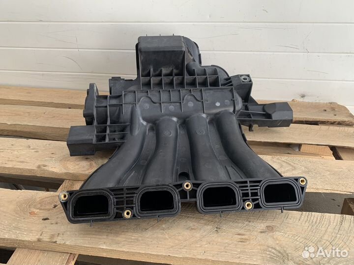 Впускной коллектор верхний Рено Лагуна 3 2.0 M4R