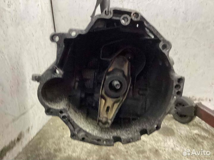 МКПП (механическая коробка переключения передач) A