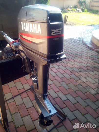 Лодочный мотор Yamaha 25