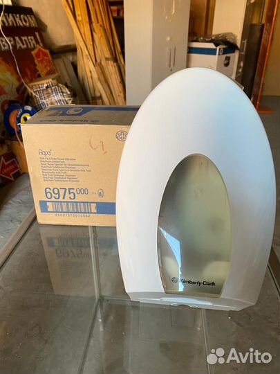 Диспенсер туалетной бумаги в пачках Kimberly-Clark