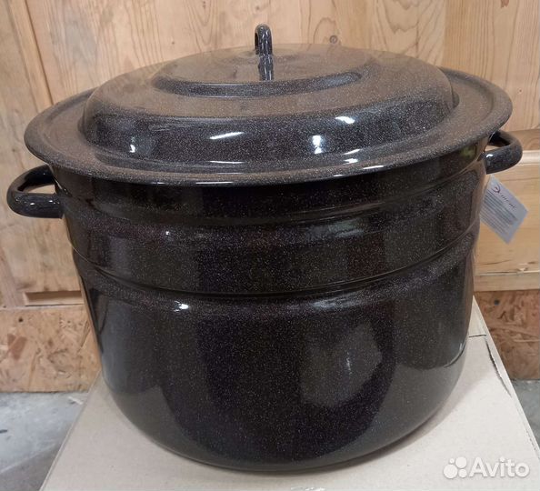 Кастрюля эмалированная 25л. Новая