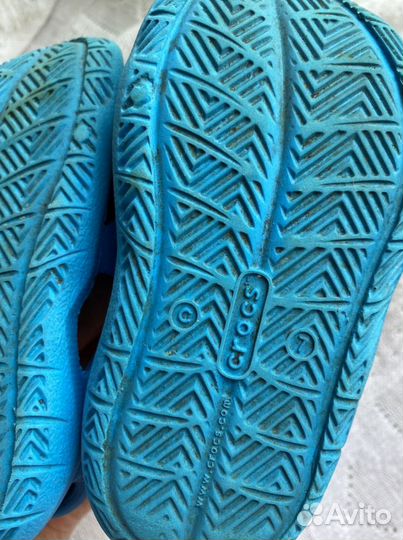Босоножки Crocs