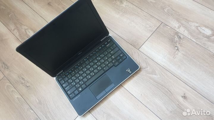 Нетбук dell Latitude e7240