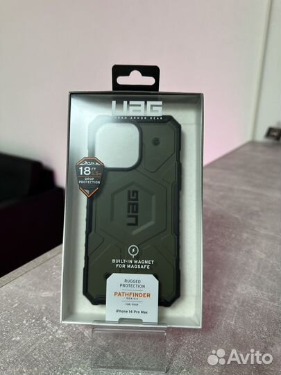 Оригинальный чехол UAG Pathfinder 14 Pro Max