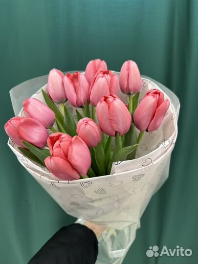 Тюльпаны 8 марта