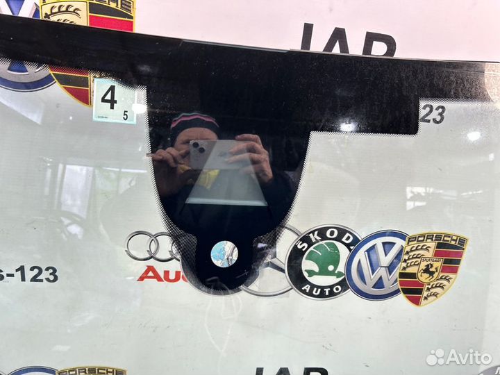 Стекло лобовое (ветровое) Audi A6/RS6/S6