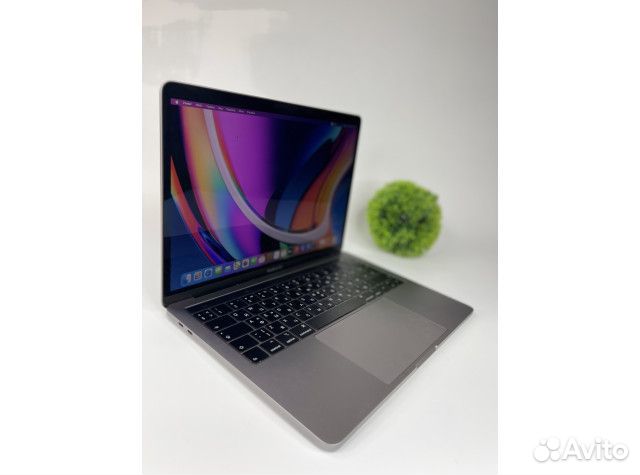 Apple MacBook Pro 13 8/256 T/Bar 2019 Идеальное Б