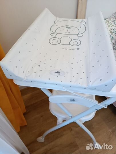 Пеленальный столик с ванночкой cam