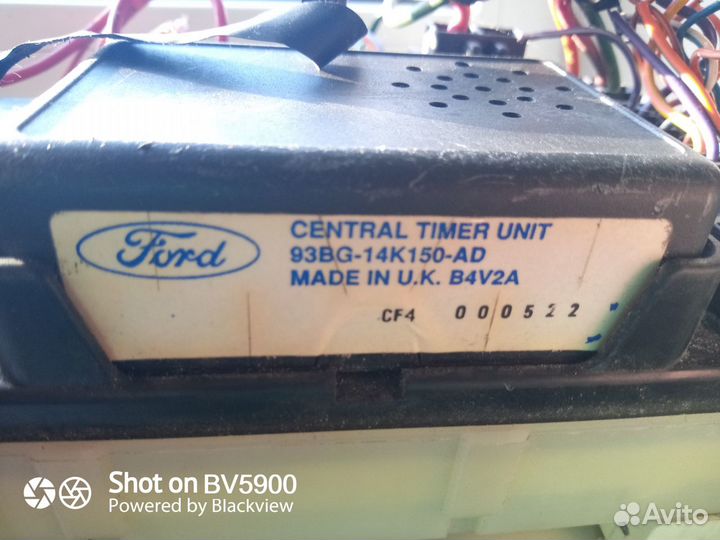 Блок предохранителей подкапотный