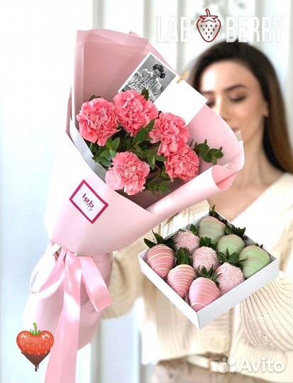 Клубника в шоколаде, букеты из клубники