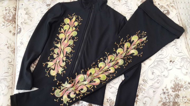 Костюм для фигурного катания