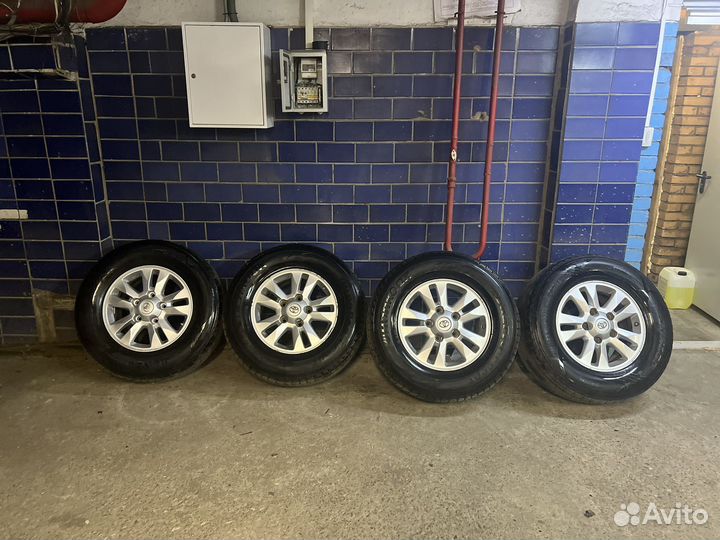 Комплект зимних колес на toyota land cruiser 200