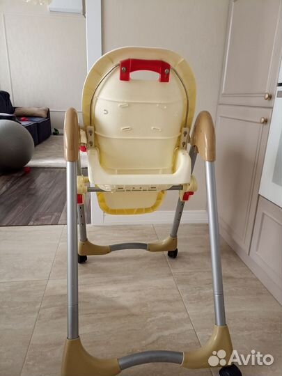 Детский стульчик для кормления