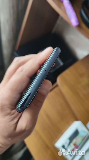 Продается телефон Samsung Galaxy A71