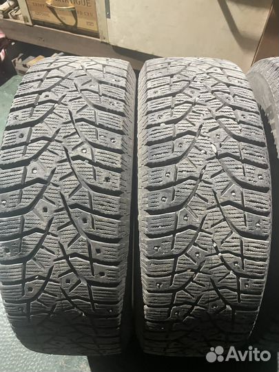 Bridgestone Blizzak Spike-02 195/65 R15