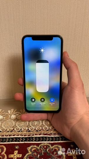 iPhone X, 64 ГБ