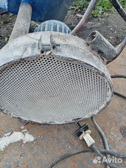 Зернодробилка