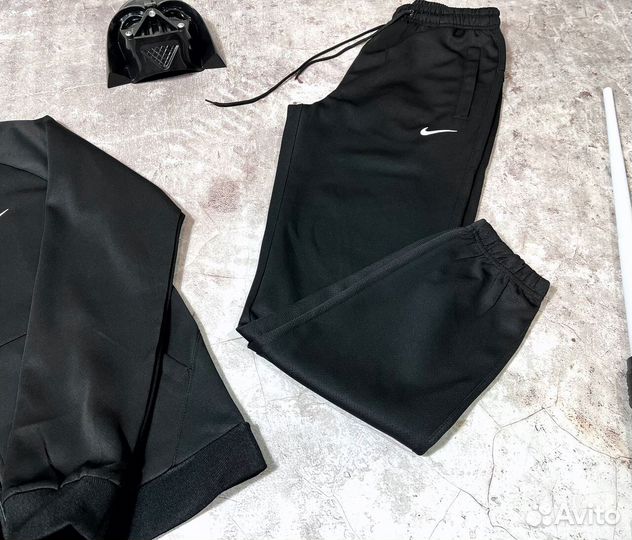 Спортивные костюмы Nike