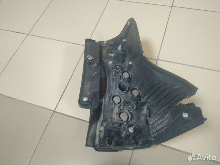 Toyota Land Cruiser Prado 150 Накладка фонаря задн