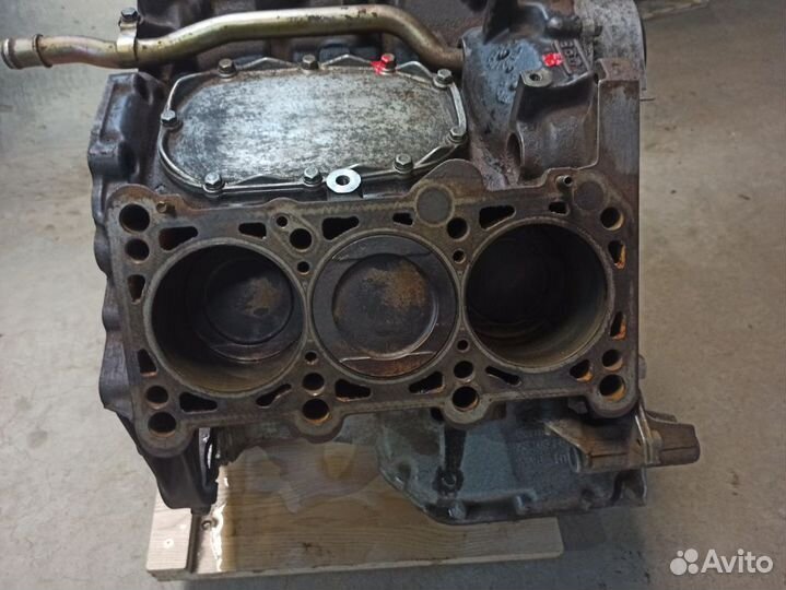Двигатель мотор блок Audi A6 100 80 90 ABC 2.6