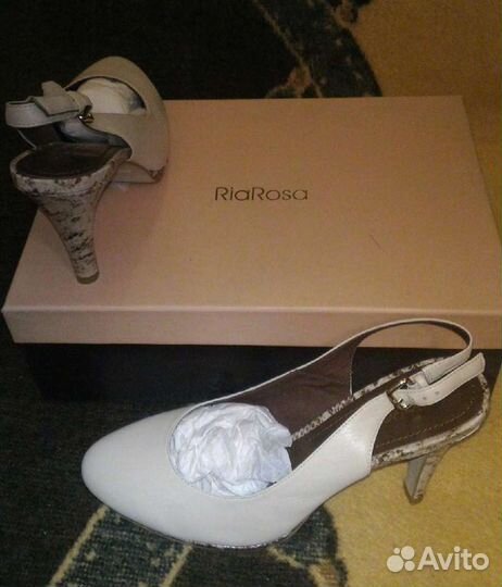 Босоножки riarosa