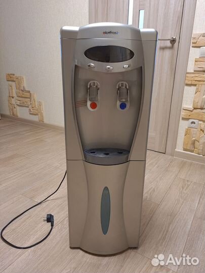 Кулер для воды напольный бу