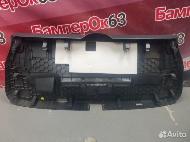 Обшивка двери багажника задняя Volkswagen Tiguan