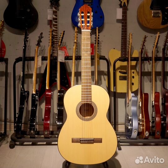 Классическая гитара Cort AC100 4/4 Semi Gloss