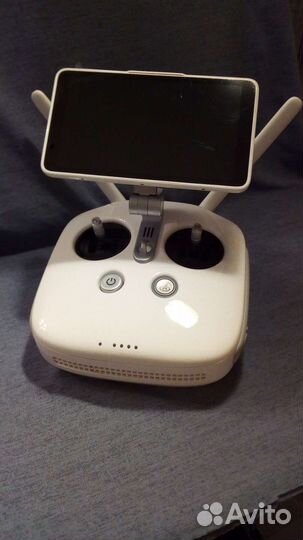 Пульт управления DJI Phantom 4 Pro с экраном