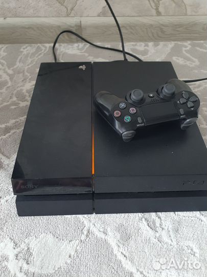 Sony PlayStation 4