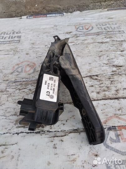 Педаль газа Skoda Octavia A5 BSE 2013