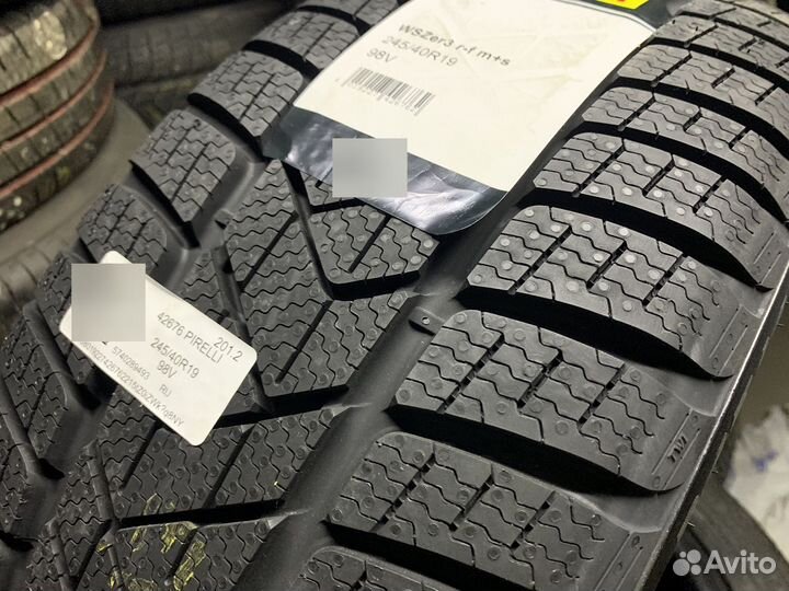 Pirelli Winter Sottozero 3 245/40 R19 98V