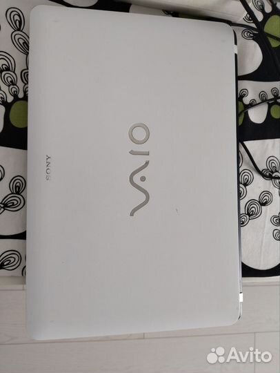 Ноутбук sony vaio svf1521n1rw