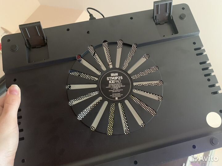 Подставка с охлаждением для ноутбука